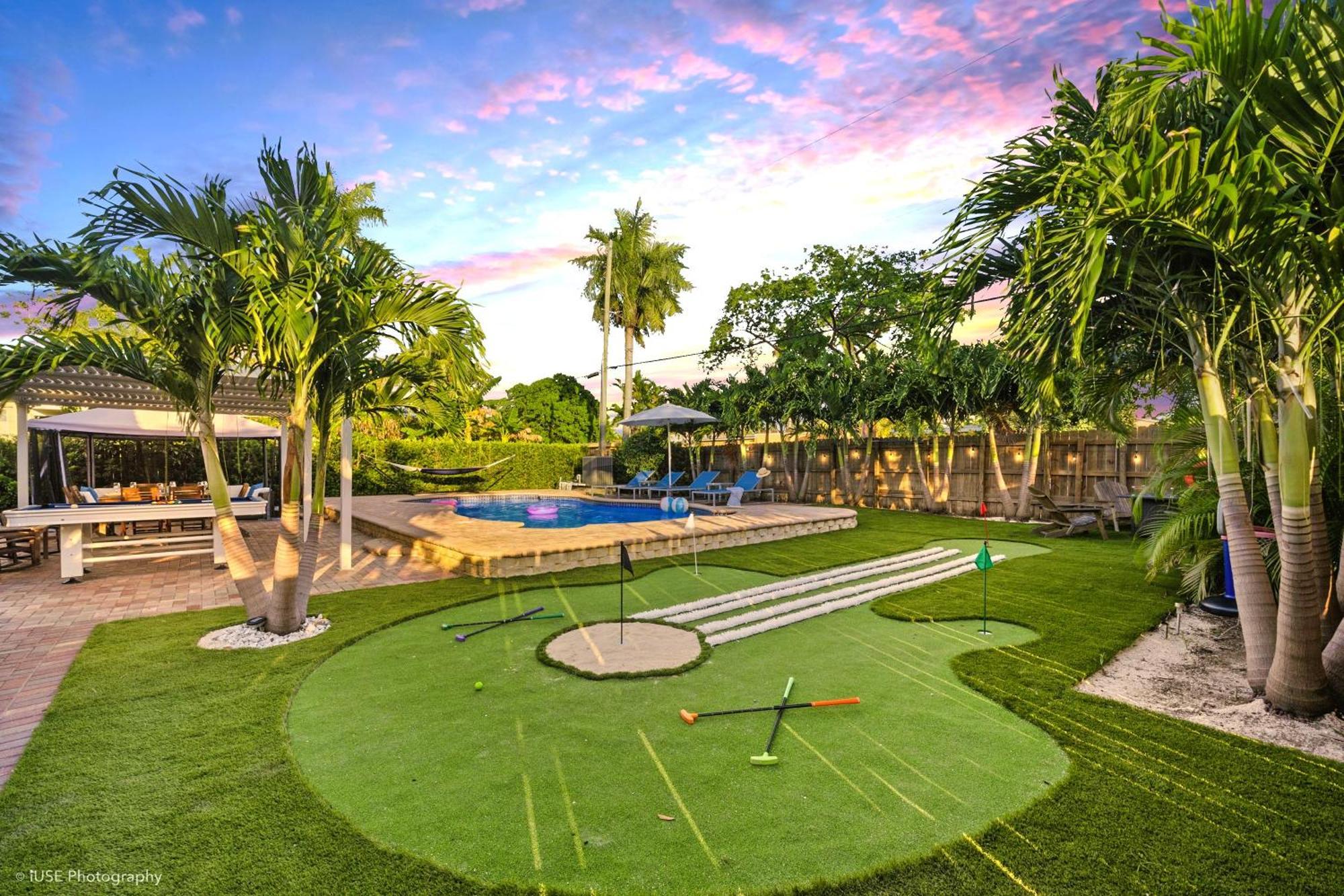 Coastal Paradise 7 Min To Beach With Game Room Mini Golf And Heated Pool Hollywood Luaran gambar